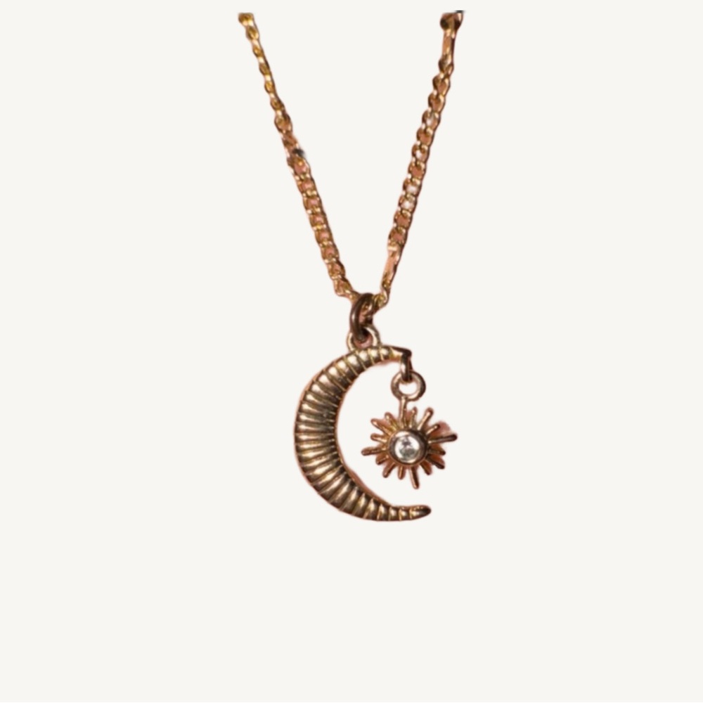 to the moon and back necklace 🌙💍